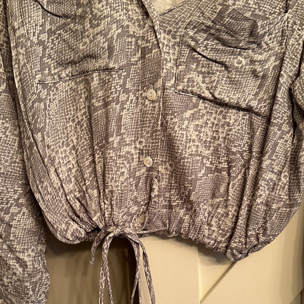 Gray Snake Print Button-Up Blouse - image 3
